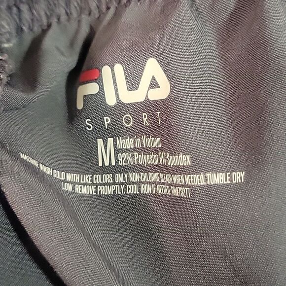 Women's FILA Gray Athletic Shorts Size Medium NWOT - Picture 3 of 3